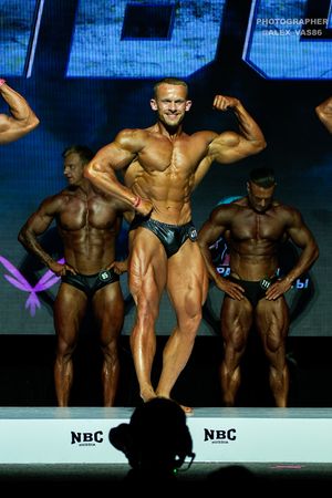CLASSIC PHYSIQUE 178